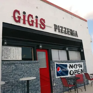 New Pizza in Mathis!