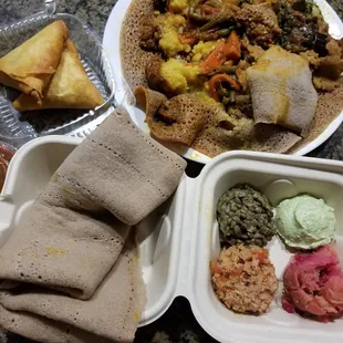 Vegetarian combo &amp; order of sambusas