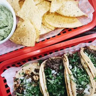 Guacamole with chips