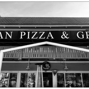 Welcome to Gilan Pizza &amp; Grill.