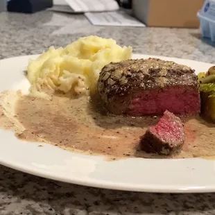 Sous vide @125F Filet Au Poivre. 10/10