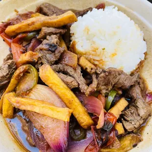 Lomito Saltado