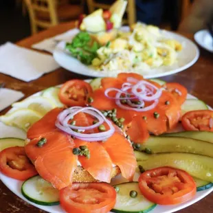 Lox Deluxe - IG: @nelson_eats