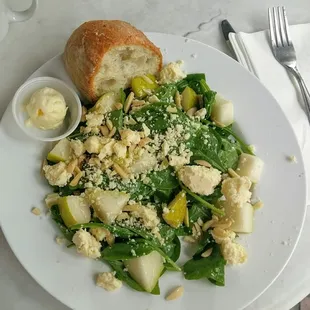 Pear and Cheese Salad