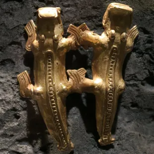 Double crocodile effigy; Panama, Gran Cocle; 500-1520; gold
