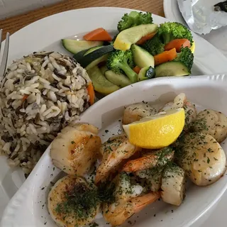 Prawns and Scallops in a Basket