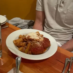 Rigatoni alla Bolognese