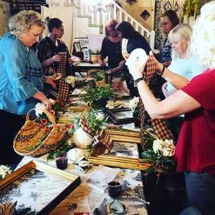 Picture Frame Wreath Class! Contact us and let us know what you would like to learn at the next Home Arts Series class!