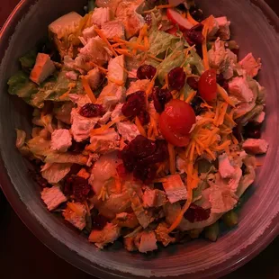 Gilley &apos;s Chopped Salad