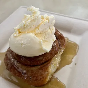 Manske Roll add ice cream