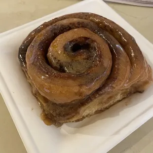 Cinnamon roll (you can also add toppings to it, we didn't add anything)