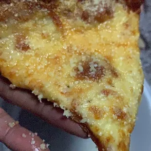 3 day old pizza hot out the air fryer, taste as if it was made today .....dont judge me with the cheese