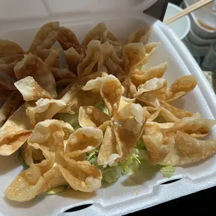 Crab Rangoon double order 6 come in a order