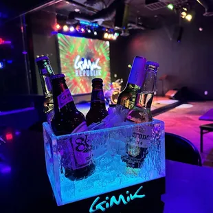 Gimik bucket