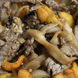 Beef chow fun with black bean sauce