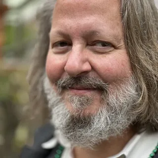 Darren H.