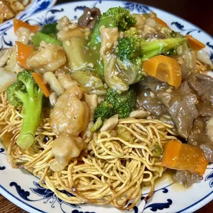 Combo crispy noodles