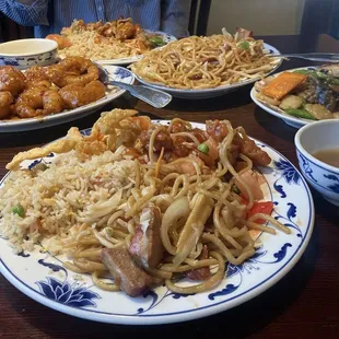 Lunch special sweet and sour pork, barbecued  pork chow main, spicey prawns, Oyster sauce beef. So delicious!