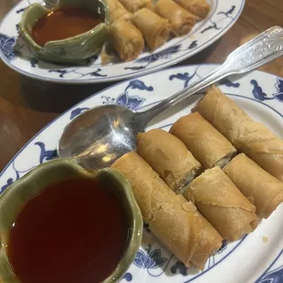 Veggie eggrolls x2