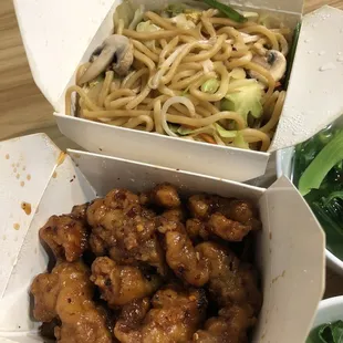 Szechuan chicken &amp; veggie chow mein