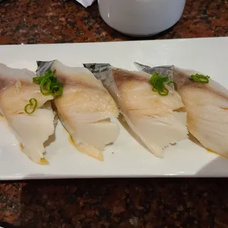 Mackerel Nigiri