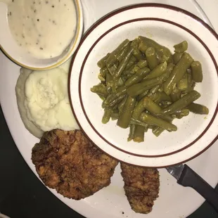 Country fried steak lunch plate