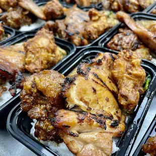 Chicken lover bento (catering) minimum 10 bentos per order ... BBQ chicken,garlic chicken, chicken wings,rice and long rice noodles