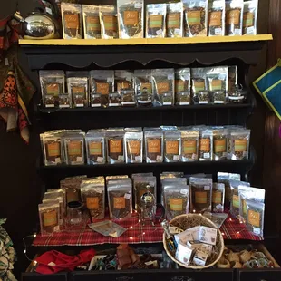 Ginaveve&apos;s carries a wide selection of whole leaf and rooibos teas! Soooo yummy!