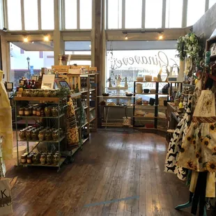 Gift and specialty items