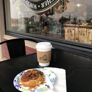 Cinini and a latte!