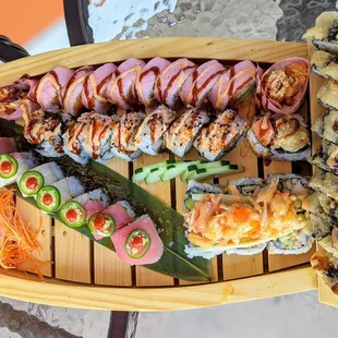 NIU Roll, Cherry Blossom Roll, Firecracker Roll, Volcano Roll, and Spicy Tuna Twist Roll | Instagram: @telephonesmoothie