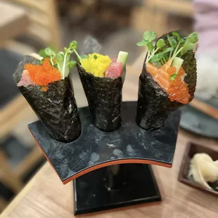 Hand rolls
