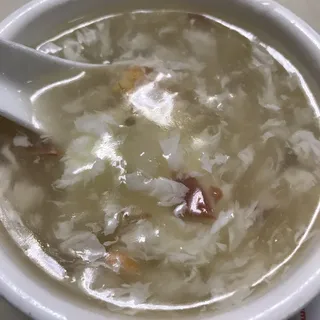 Crab Meat with Fish Maw Soup