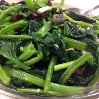 Spinach with Thousand-Year Egg and Salted Egg