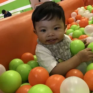 Large ball pit for bigger kids
