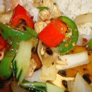L24 Szechuan Chicken, close-up.