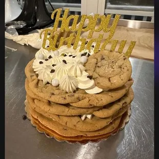 Another view of my chocolate chip cookie cake with butter cream