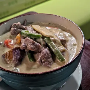 Green beef curry