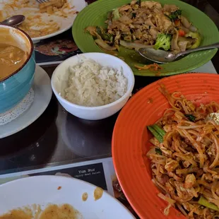 All chicken: pad thai, pad ke mao, masaman curry