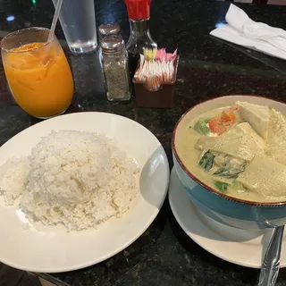 L18. Panang Curry Thursday Lunch