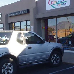 Ginger's Peculiar is on Speedway at Swan, next to Ambassador Diamonds...