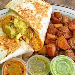 Bacon &amp; avocado burrito with home fries