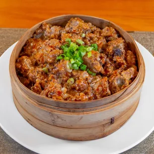 Steamed pork ribs with seasoned rice powder