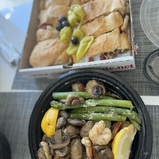 food, oysters and mussels