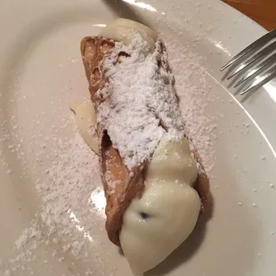 Cannoli and is was so good, I could have eaten more!!