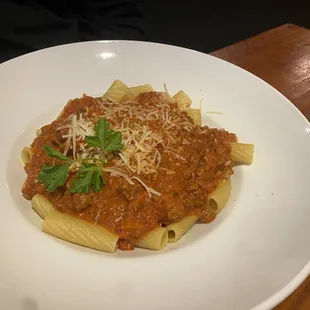 Bolognese rigatoni