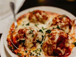 Jioio's Family Restaurant