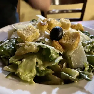 Cesar salad was good. Ask for dressing on the side :)&apos;