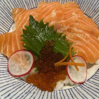 Sake Oyako Don Sushi Special