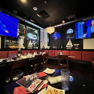 sushi and sashimi, interior